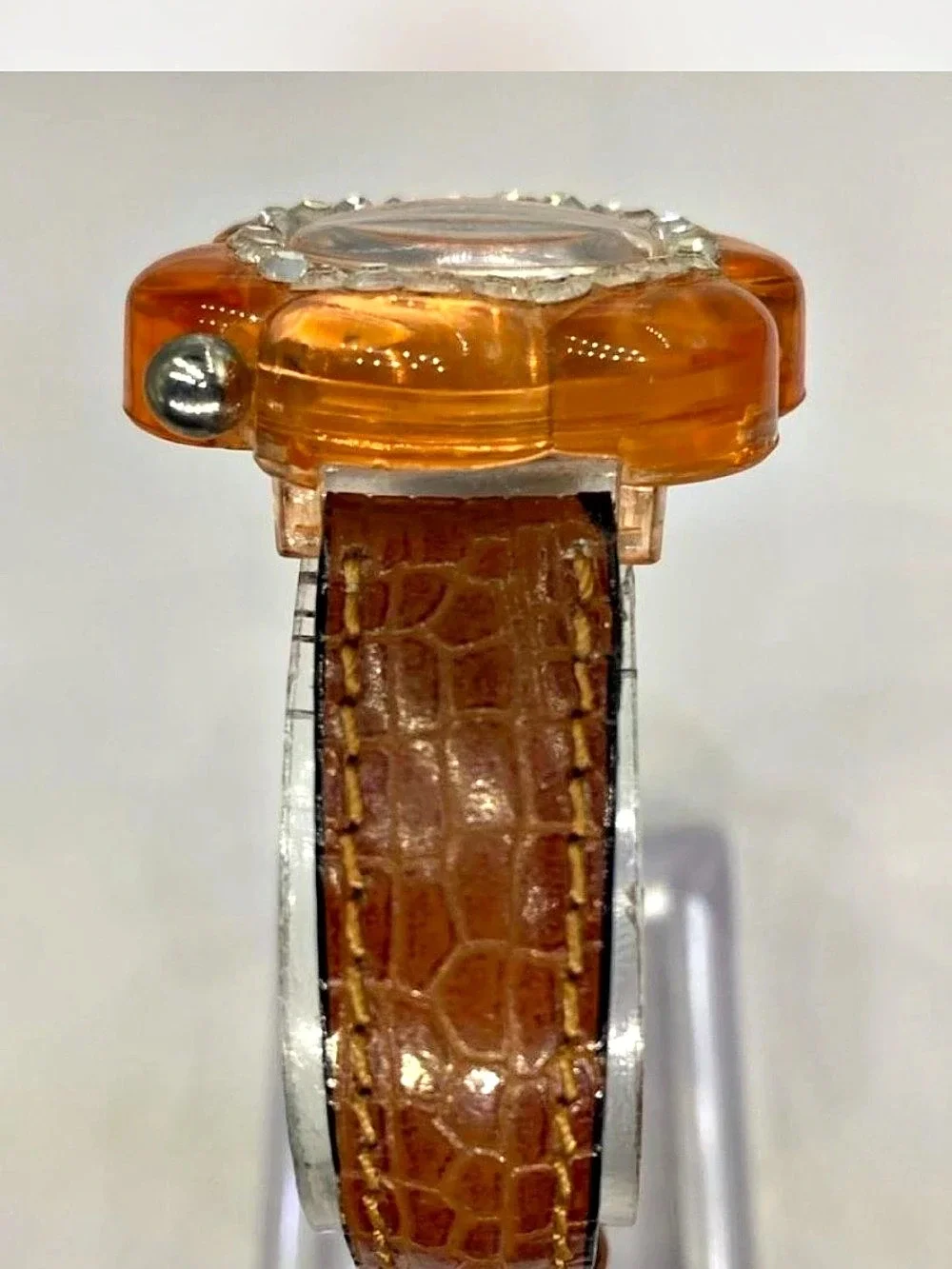 *** Collezio ^^^ Iced Flower Crystal Bezel Watch *** Rotating 🦋 Butterfly ^^^